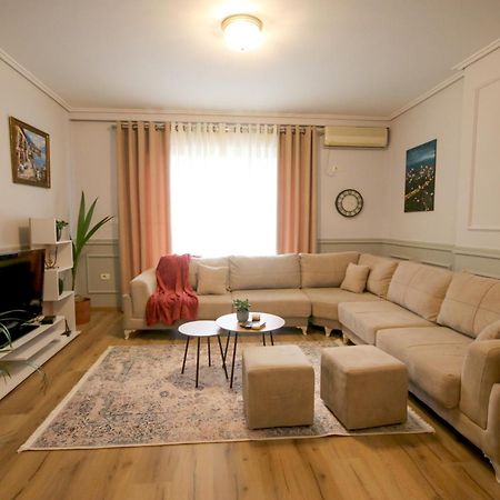 Johan'S Apartment ติรานา ภายนอก รูปภาพ