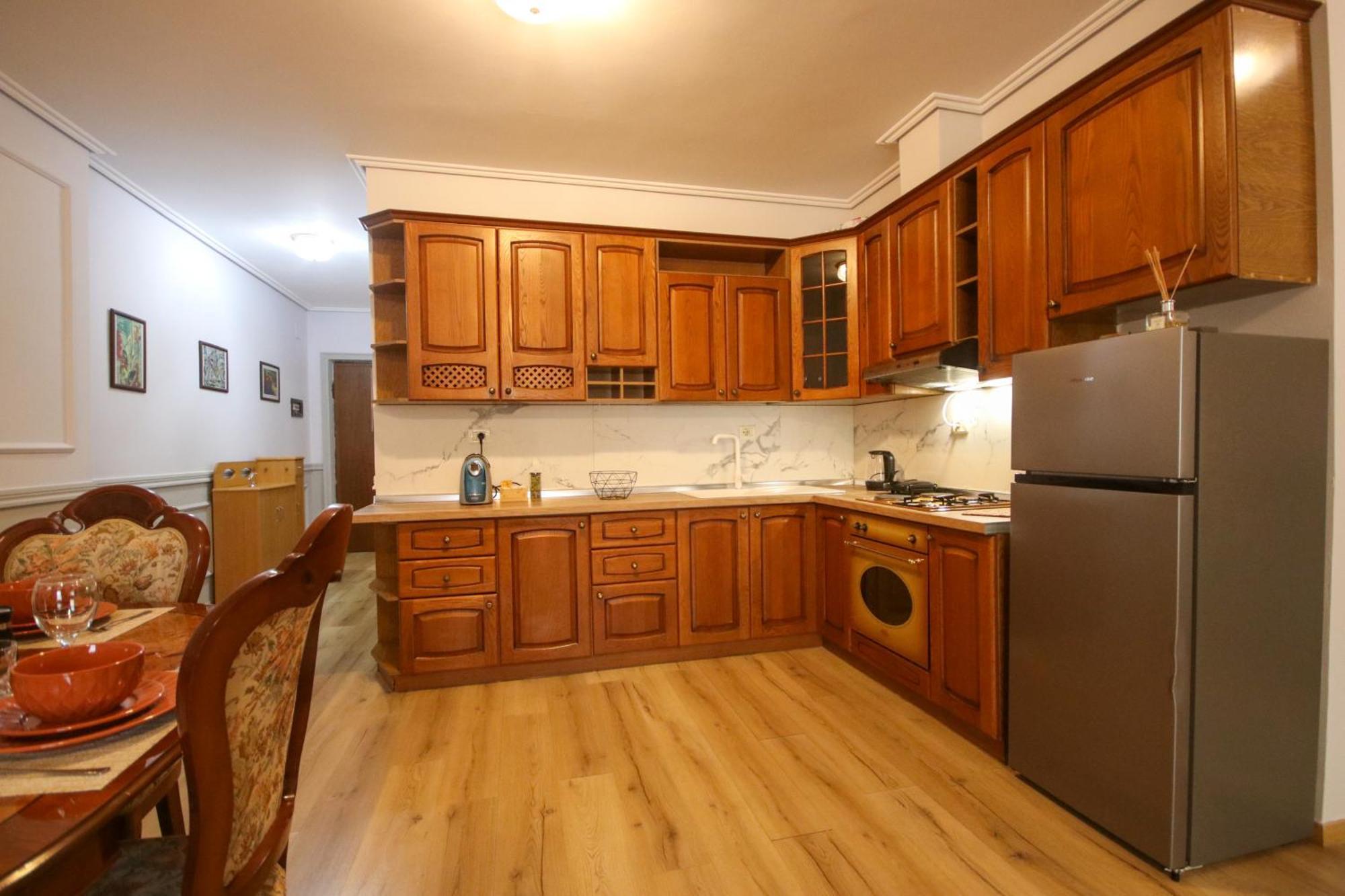 Johan'S Apartment ติรานา ภายนอก รูปภาพ